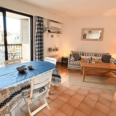 Lovely 3-room With Ac And Wifi - Lift Apartment *